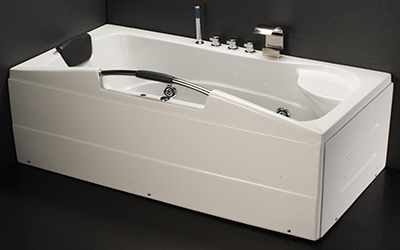 Bồn Tắm Massage CAESAR Chân + Yếm - MT3370L/R